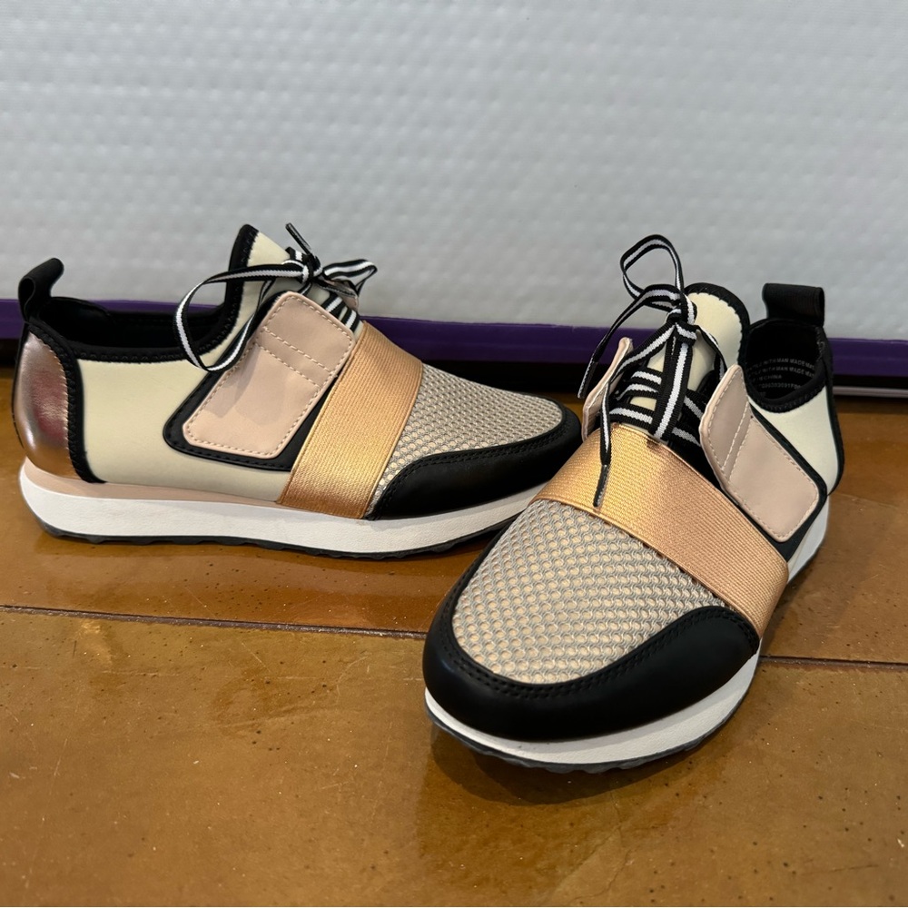 Mossimo sneakers new sz 7